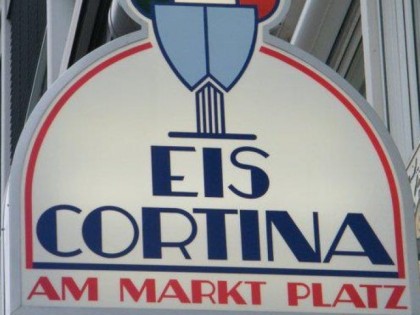 照片: Cortina Am Marktplatz